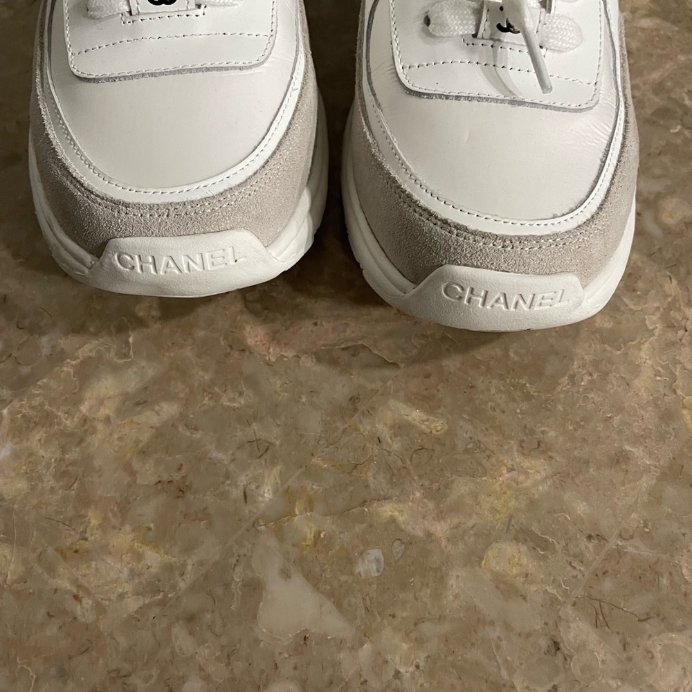 Chanel shoe size 7
